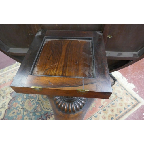 297 - Fine Regency rosewood breakfast table - Approx diameter: 132cm