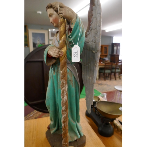 300 - Plaster statue of a angel - Approx height: 59cm