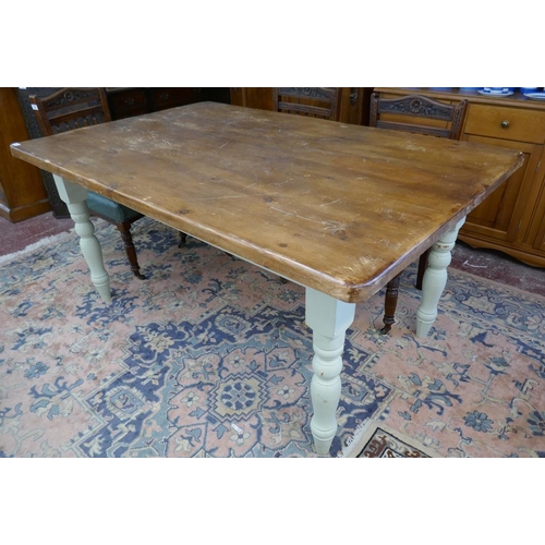 338 - Painted pine farmhouse dining table - Approx L: 162cm W: 106cm H: 78cm