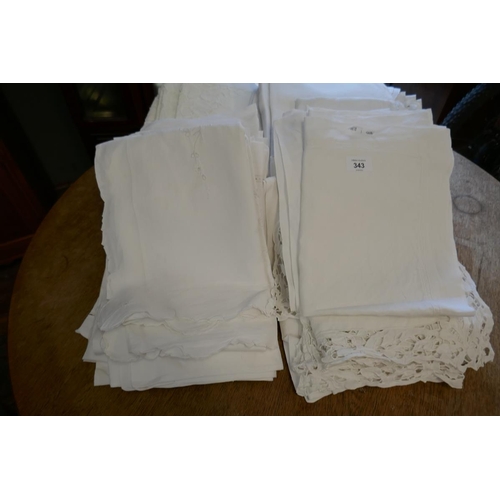 343 - Collection of linen