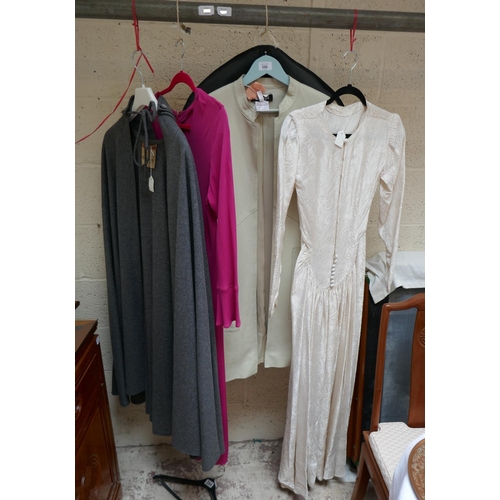 350 - Collection of vintage clothing to include Jean Muir cream leather coat size 12, Cojana London Cape, ... 