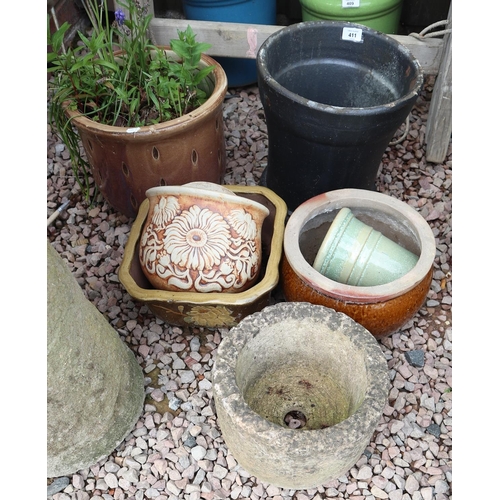 411 - Collection of garden planters 