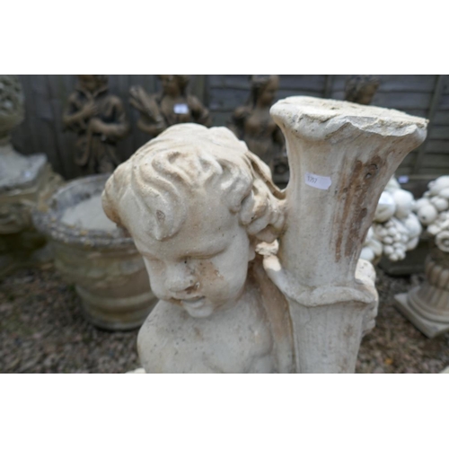 424 - Stone cherub statue - Approx height: 80cm