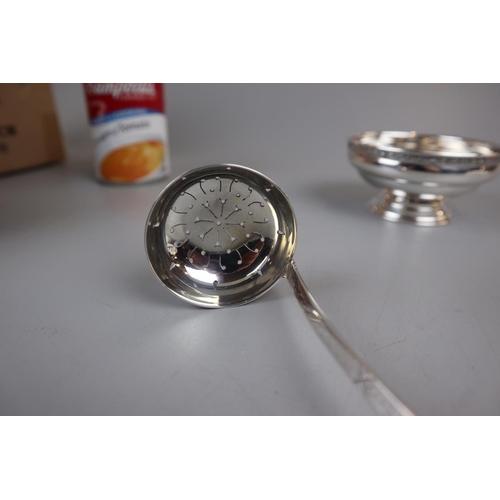 9 - Hallmarked silver bon bon dish and tea strainer - Approx weight 163g