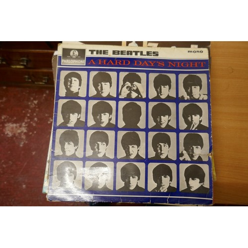 273 - Collection of records to include Beatles albums