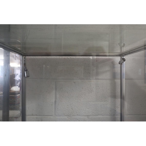 328 - Display cabinet - Approx: W: 60cm D: 60cm H: 176cm