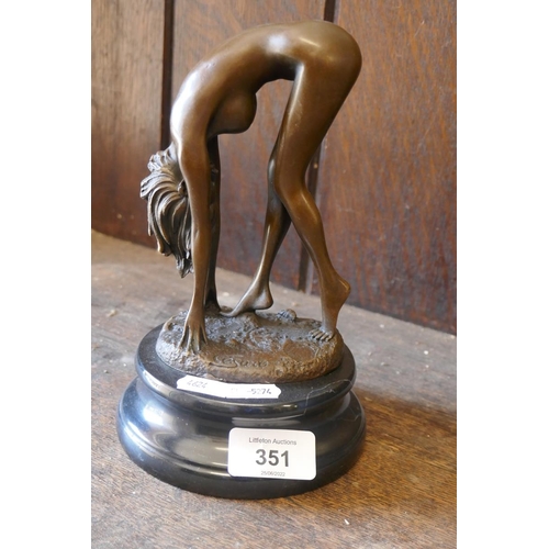 351 - Yoga pose bronze figure - Approx. height: 20cm