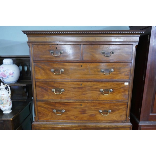 357 - Fine Georgian mahogany chest on chest - Approx: W: 117cm D: 56cm H: 191cm