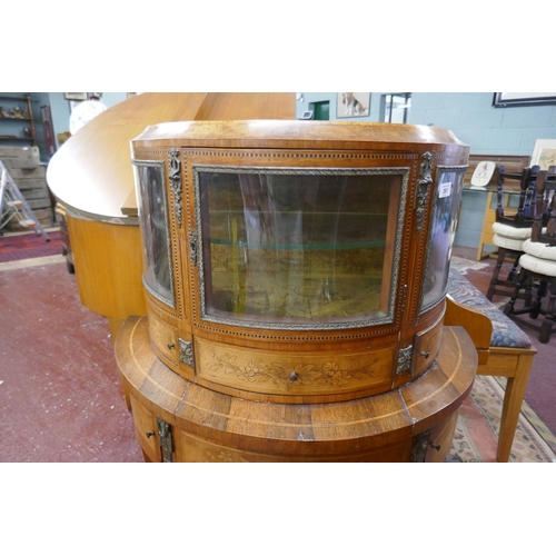 361 - Fine French inlaid & ormolu mounted cabinet - Approx: W: 79cm D: 41cm H: 117cm