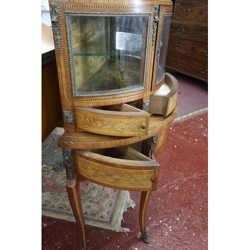 361 - Fine French inlaid & ormolu mounted cabinet - Approx: W: 79cm D: 41cm H: 117cm