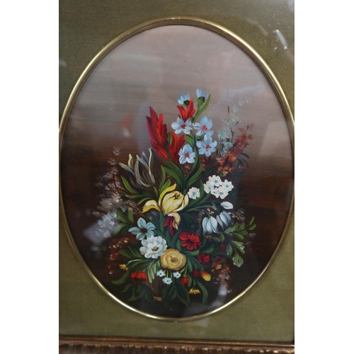 367 - 2 oval oils in matching frames - Approx. image size: 18cm x 24cm