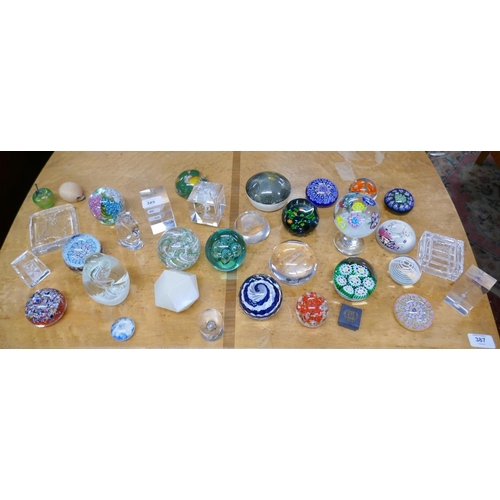 385 - Collection of paperweights