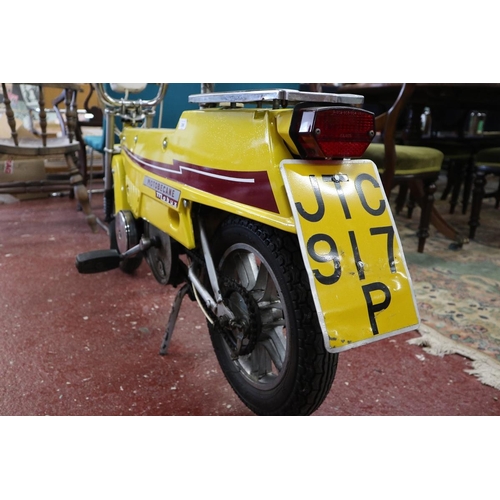 396 - 1975 Mobylette 49cc moped Motobecane mobyx, Tax and MOT exempt in good working order - with V5