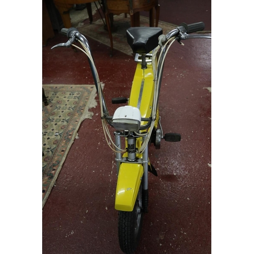 396 - 1975 Mobylette 49cc moped Motobecane mobyx, Tax and MOT exempt in good working order - with V5