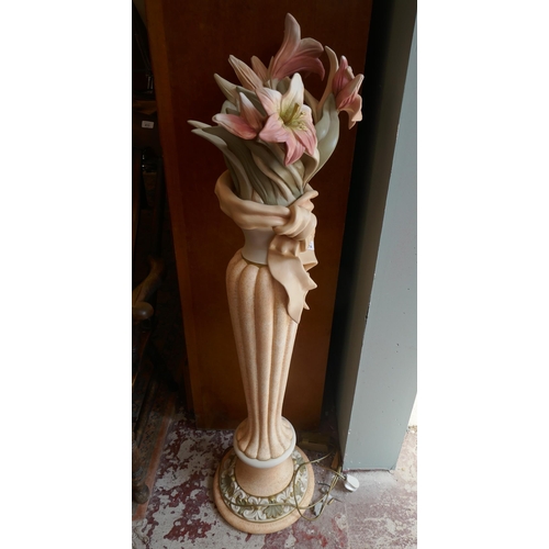 414 - Large ceramic floor standing lamp A/F - Approx. height: 141cm