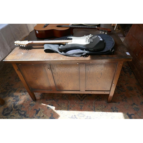 428 - Large oak partners desk by British Bell-Barn office furniture - Approx W: 150cm D: 122cm H: 76cm