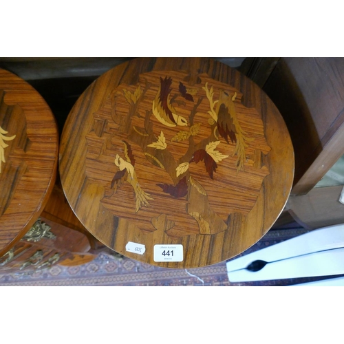 441 - Pair of French marquetry bedside chests - Approx. height: 78cm