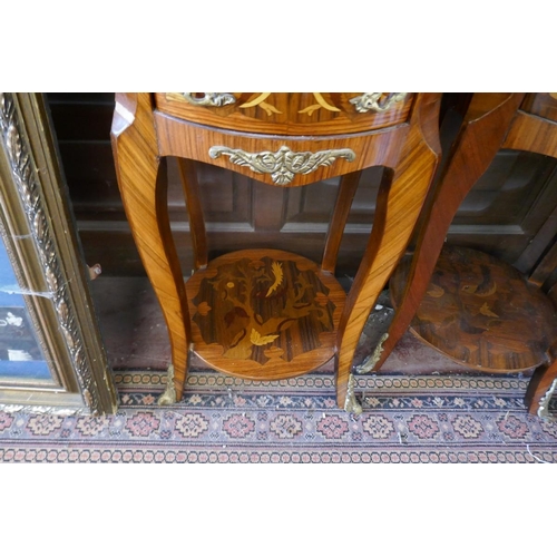 441 - Pair of French marquetry bedside chests - Approx. height: 78cm