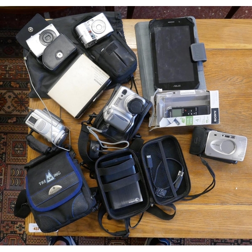 446 - Collection of cameras etc.