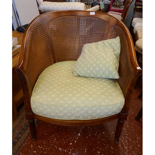 451 - Bergere tub chair