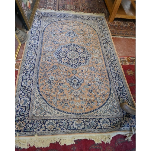 462 - Patterned silk kashan rug - Approx. size: 193cm x 119cm