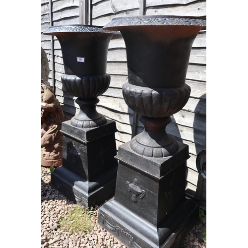 520 - Pair of heavy cast iron planters on stands - Approx. height: 113cm