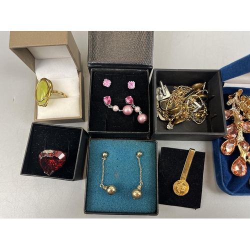 87 - Collection of costume jewellery to include silver