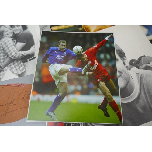 96 - Collection of football autographs - Kevin Keegan, Peter Shilton, Roy Wilson etc together with footba... 