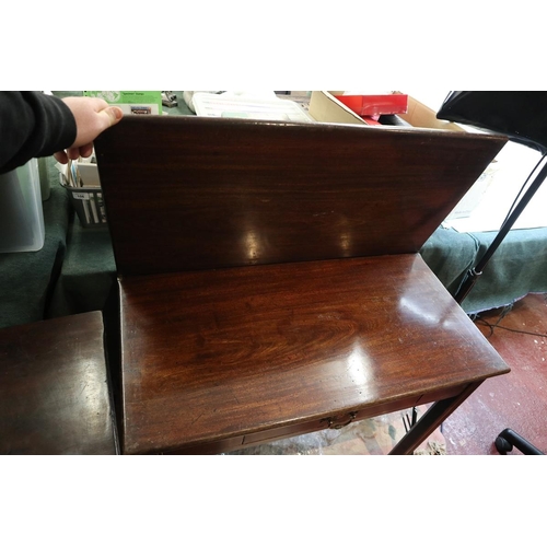 115 - Late 18thC mahogany tea table with drawer