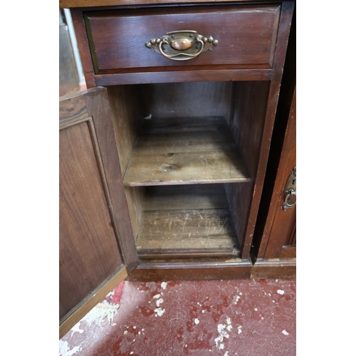 121 - Pair of mahogany bedside cabinets