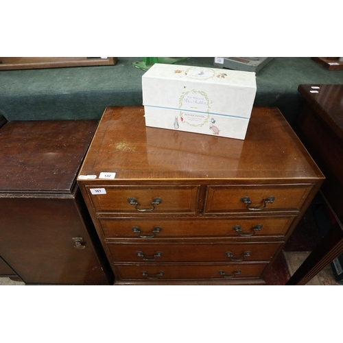 132 - Small mahogany chest of drawers - Approx: W: 61cm D: 38cm H: 74cm