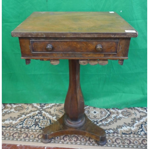 139 - Antique mahogany pedestal table with drawer
