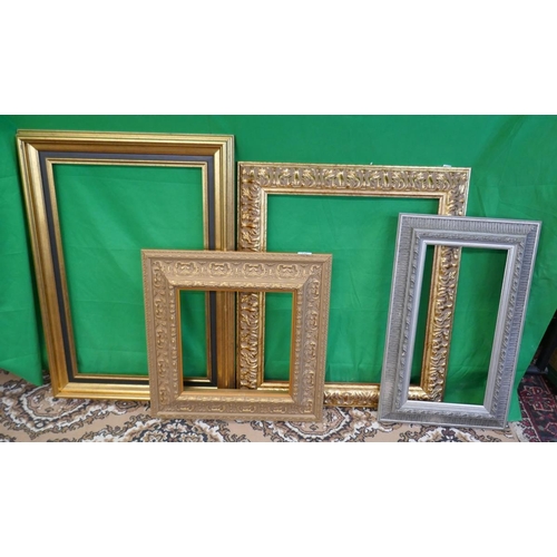 140 - 4 picture frames