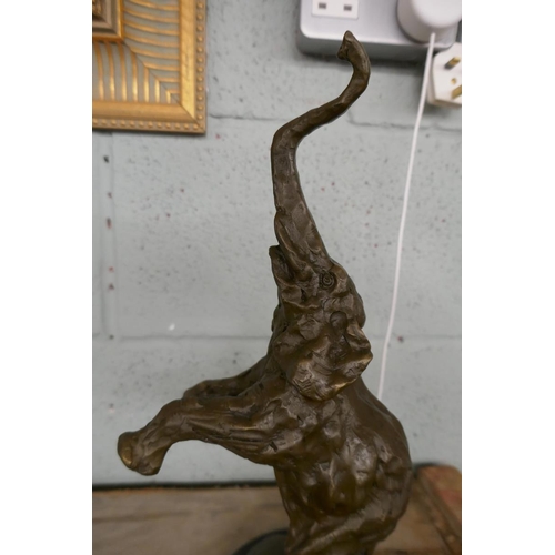 182 - Large contemporary bronze figure of an elephant - Height 38cm