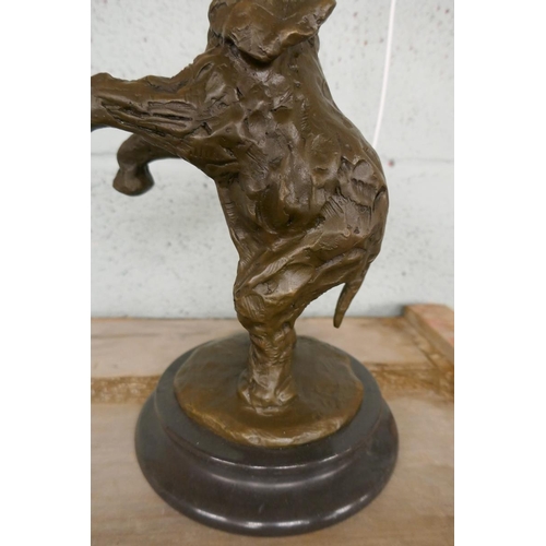 182 - Large contemporary bronze figure of an elephant - Height 38cm