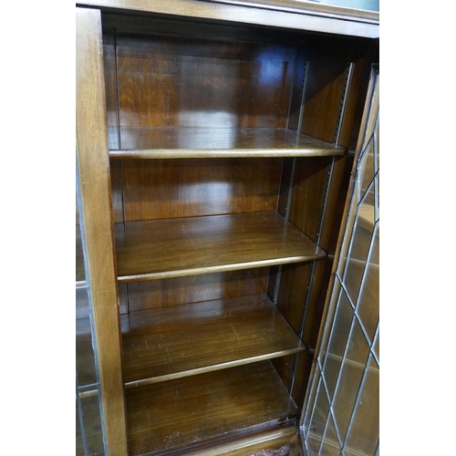 185 - Glazed display cabinet - Approx size W: 100cm D: 35cm H: 125cm