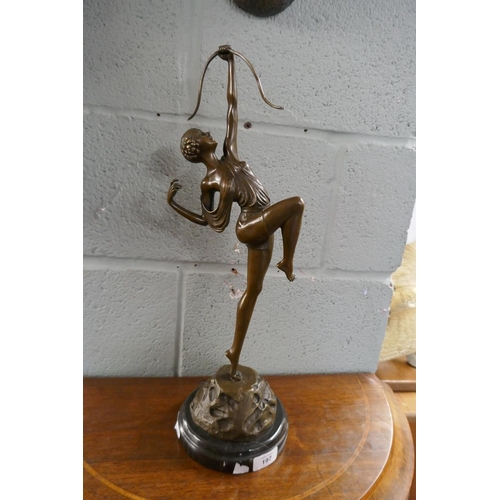 197 - Bronze Diana the Huntress figure - Approx. height: 50cm