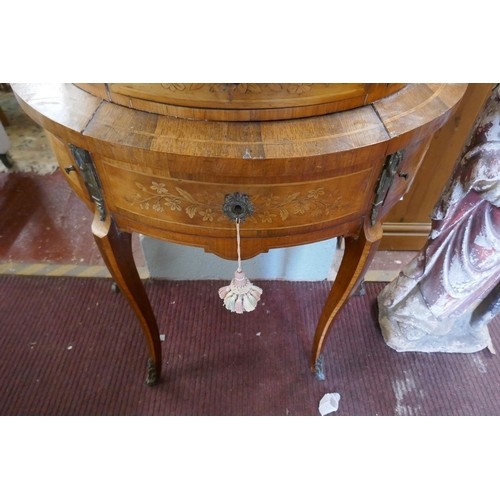 198 - Fine French inlaid & ormolu mounted cabinet - Approx: W: 79cm D: 41cm H: 117cm