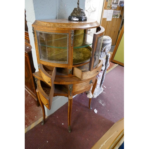 198 - Fine French inlaid & ormolu mounted cabinet - Approx: W: 79cm D: 41cm H: 117cm