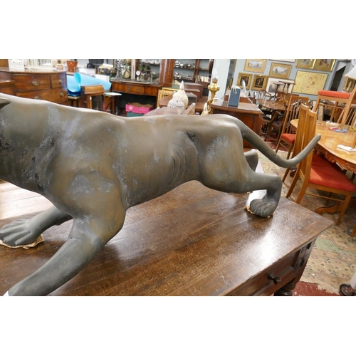 242 - Large bronze panther - Length 159cm