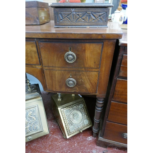 255 - 19thC mahogany bow fronted sideboard - Approx size W: 145cm D: 61cm H: 90cm