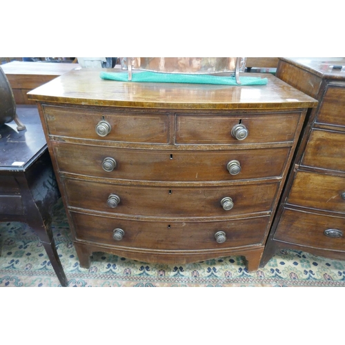 270 - 19thC bow fronted chest of 2 over 3 drawers - Approx size W: 106cm D: 59cm H: 101cm