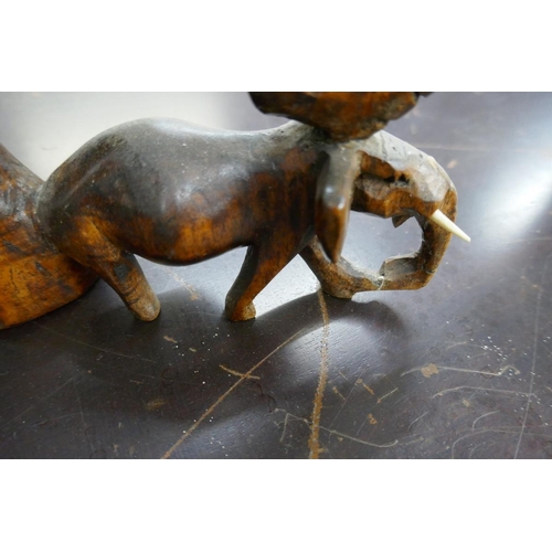 274 - Carved wooden figure of elephants - Approx height: 20cm