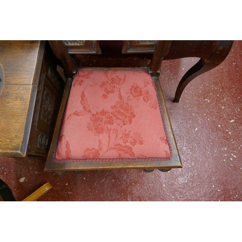 275 - Antique hall chair