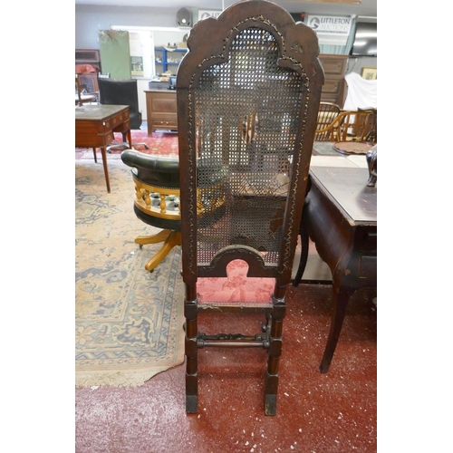 275 - Antique hall chair