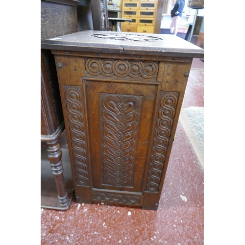 276 - Carved oak pot cupboard - Approx size W: 43cm D: 39cm H: 63cm