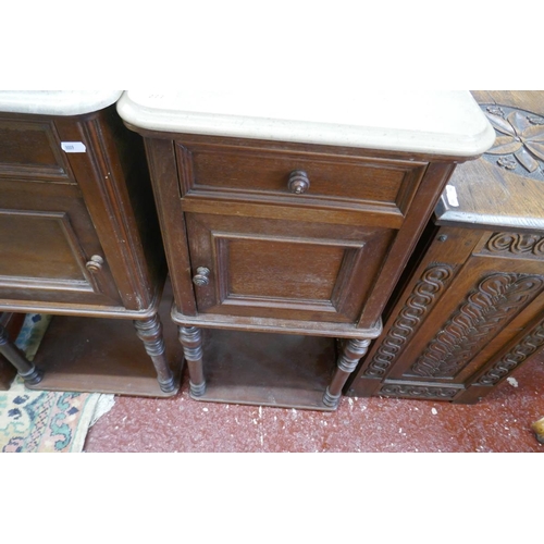 277 - Pair of Victorian marble topped bedside cabinets - Approx size W: 40cm D: 40cm H: 74cm