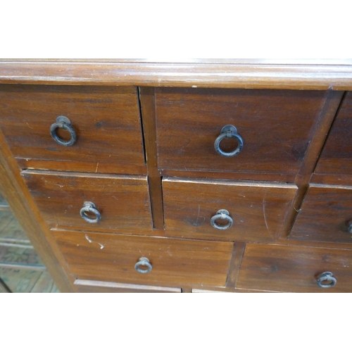 278 - Mahogany chest of 19 drawers - Approx size W: 105cm D: 42cm H: 95cm