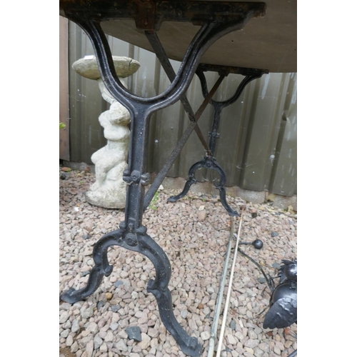 374 - Marble top metal garden table