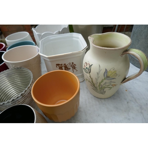 375 - Collection of plant pots etc